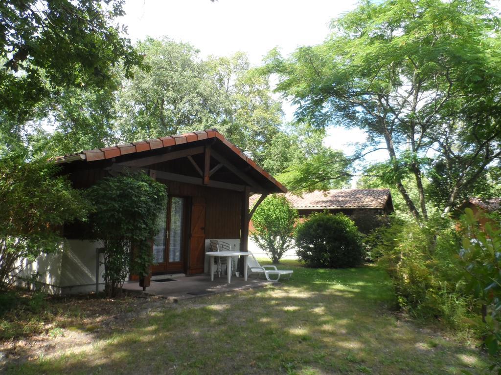 Les Chalets Du Gelat, Nature Et Calme Noaillan Exterior foto