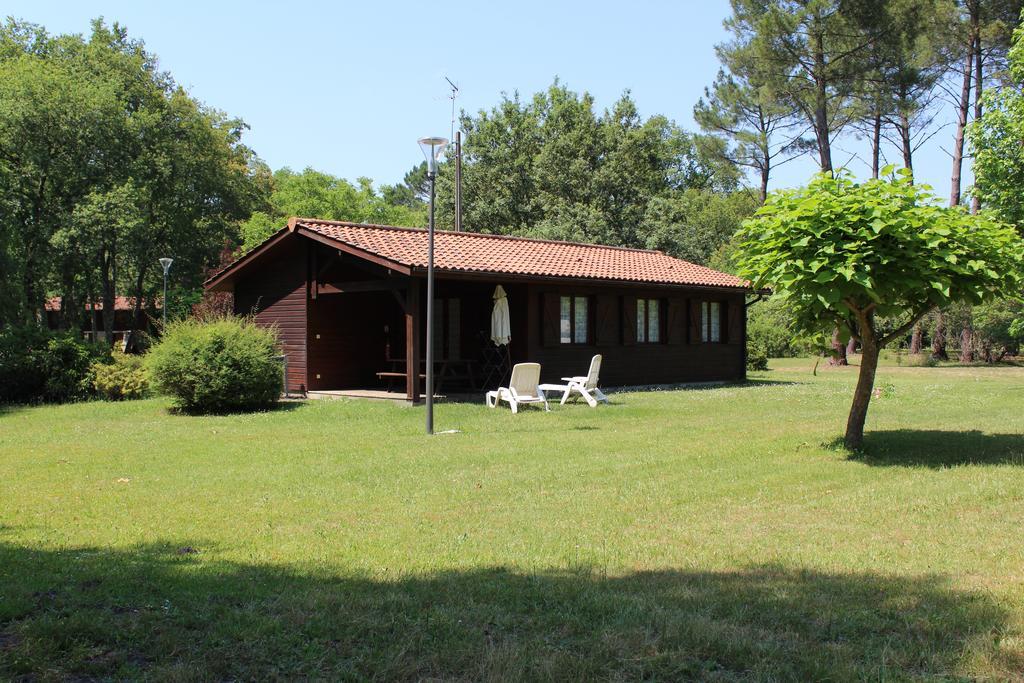 Les Chalets Du Gelat, Nature Et Calme Noaillan Exterior foto